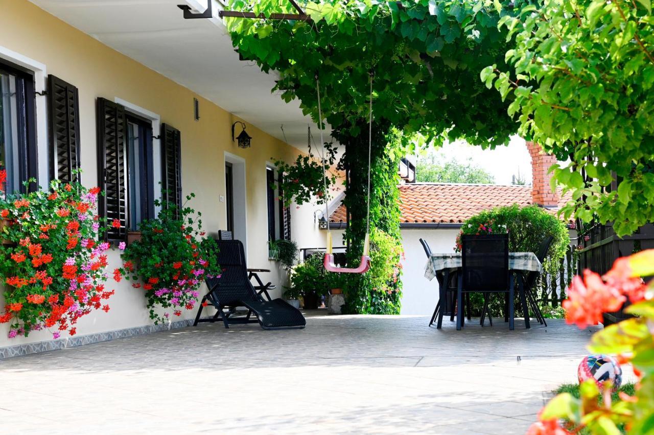 Apartma Cuk Dutovlje Extérieur photo